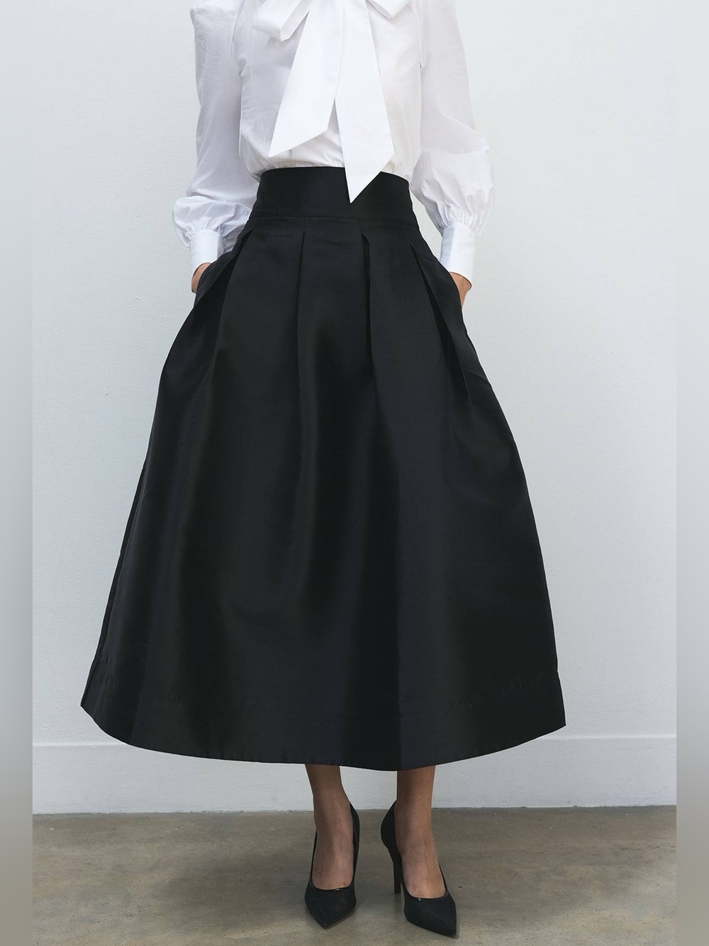 NWT Karen Millen Forever Twill Woven Prom Maxi Skirt In Black 🖤 - Picture 2 of 10
